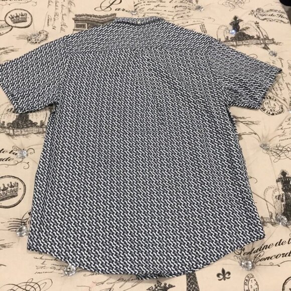 Ben Sherman Fan Print ShortSleeve Modern Fit Shirt - Picture 8 of 9